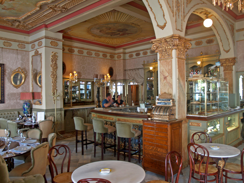 Cafe Royalty Cadiz