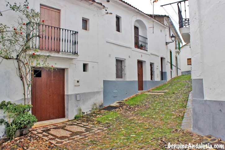 Linares de la Sierra. White Village in the Sierra de Aracena