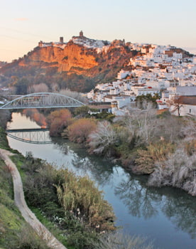 Whitewashed village of Arcos de la Frontera in Cadiz