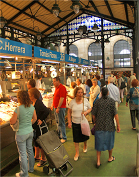 Food market in Jerez. Food and wine Jerez walking tour