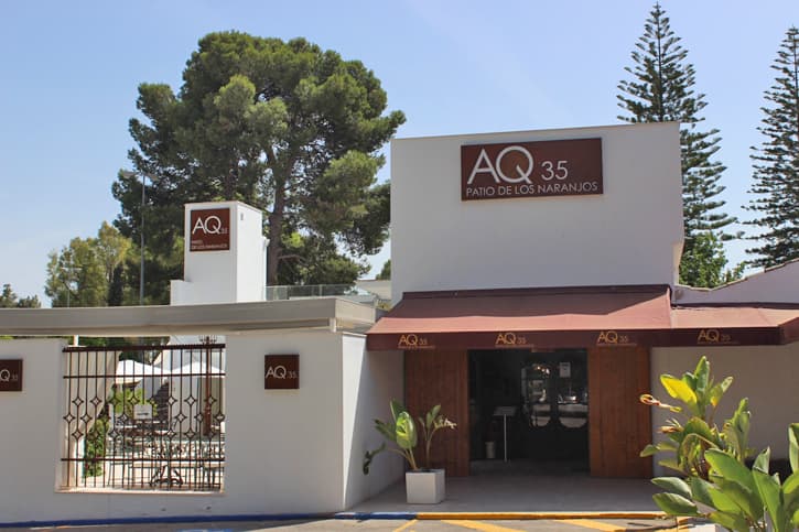 The façade of restaurant AQ35 in Jerez