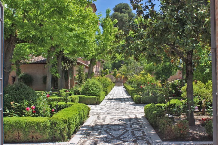 Gardens of el Generalife in Granada during a private tour